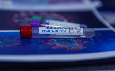 В области за сутки 2599 человек заболели коронавирусом